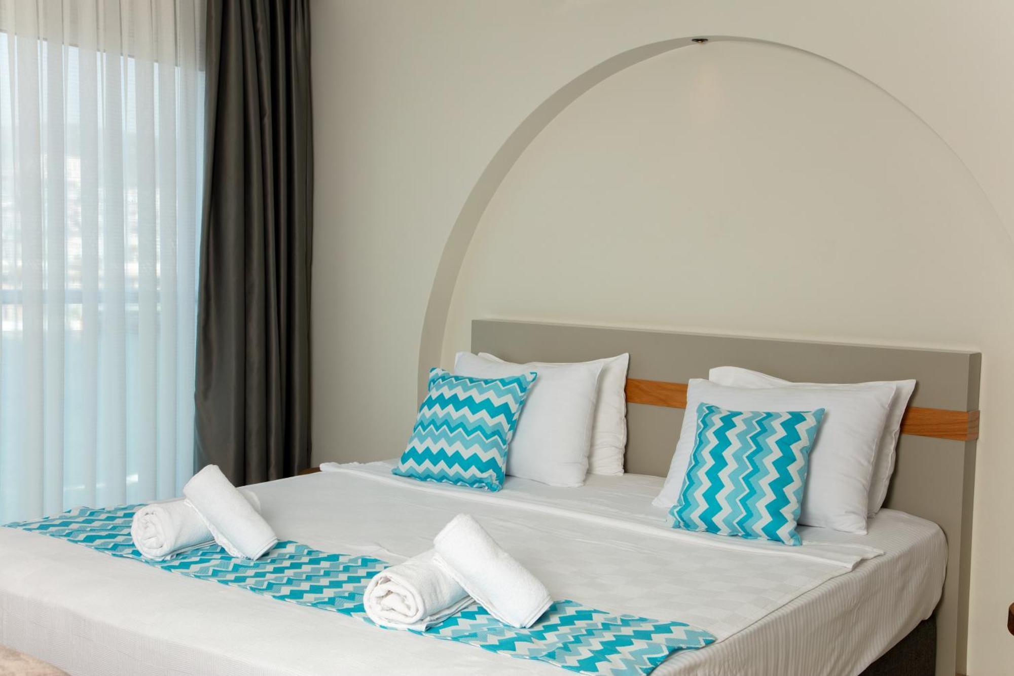 Efe Hotel Κουσάντασι Εξωτερικό φωτογραφία