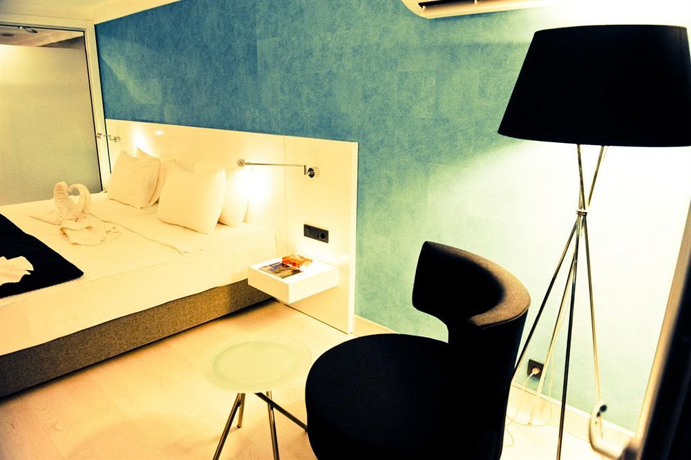 Efe Hotel Κουσάντασι Εξωτερικό φωτογραφία