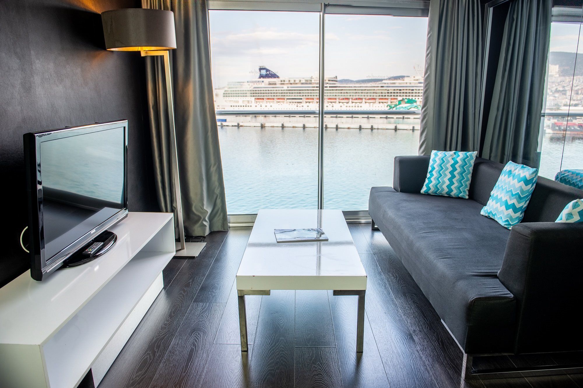 Efe Hotel Κουσάντασι Εξωτερικό φωτογραφία